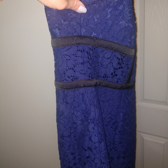 Express Dress - Picture 3 of 4